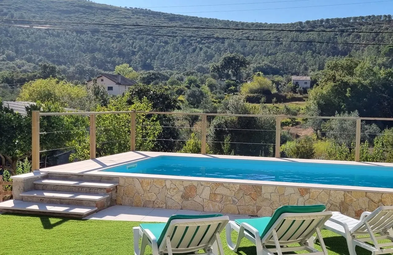 Casa Pregueira — piscina