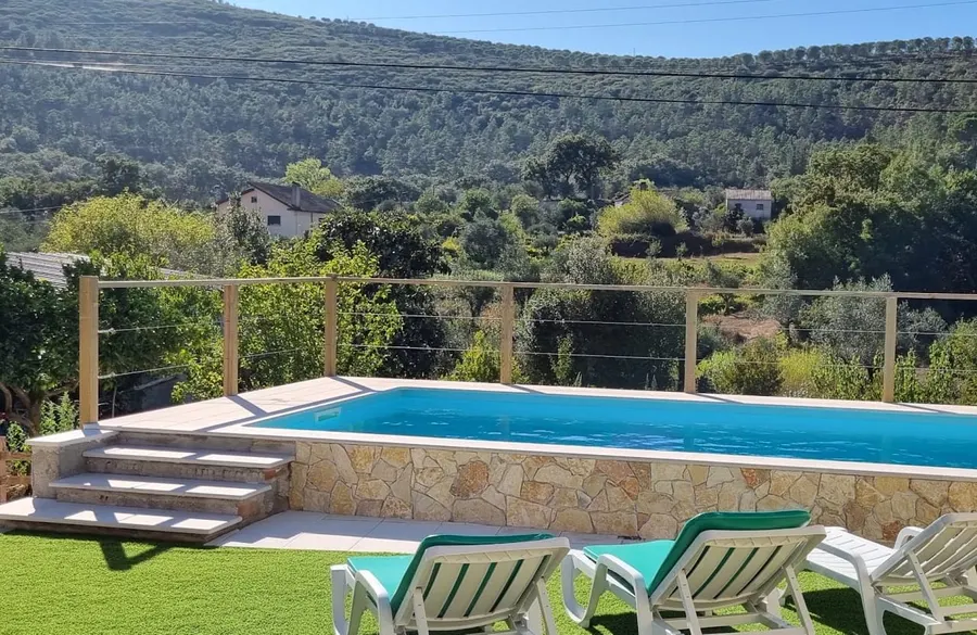 Casa Pregueira — piscina